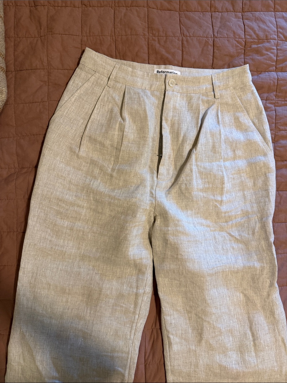 Reformation Pleated baggy Linen Pants— Light Tan
